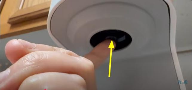 Press up to remove the receptacle